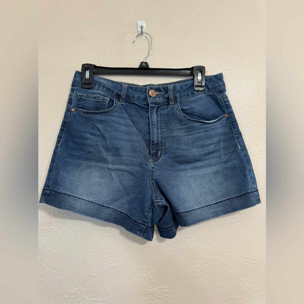 Refuge, size 10, jeans shorts.